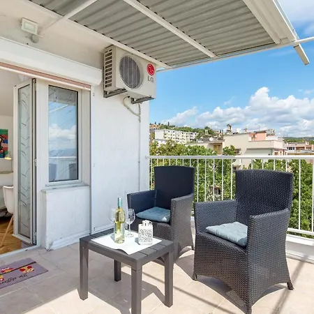 Apartment Rozi